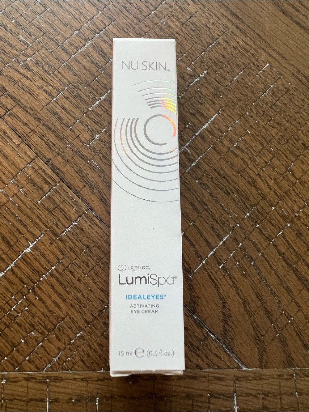 NuSkin LumiSpa IdealEyes Activating Eye Cream — White
